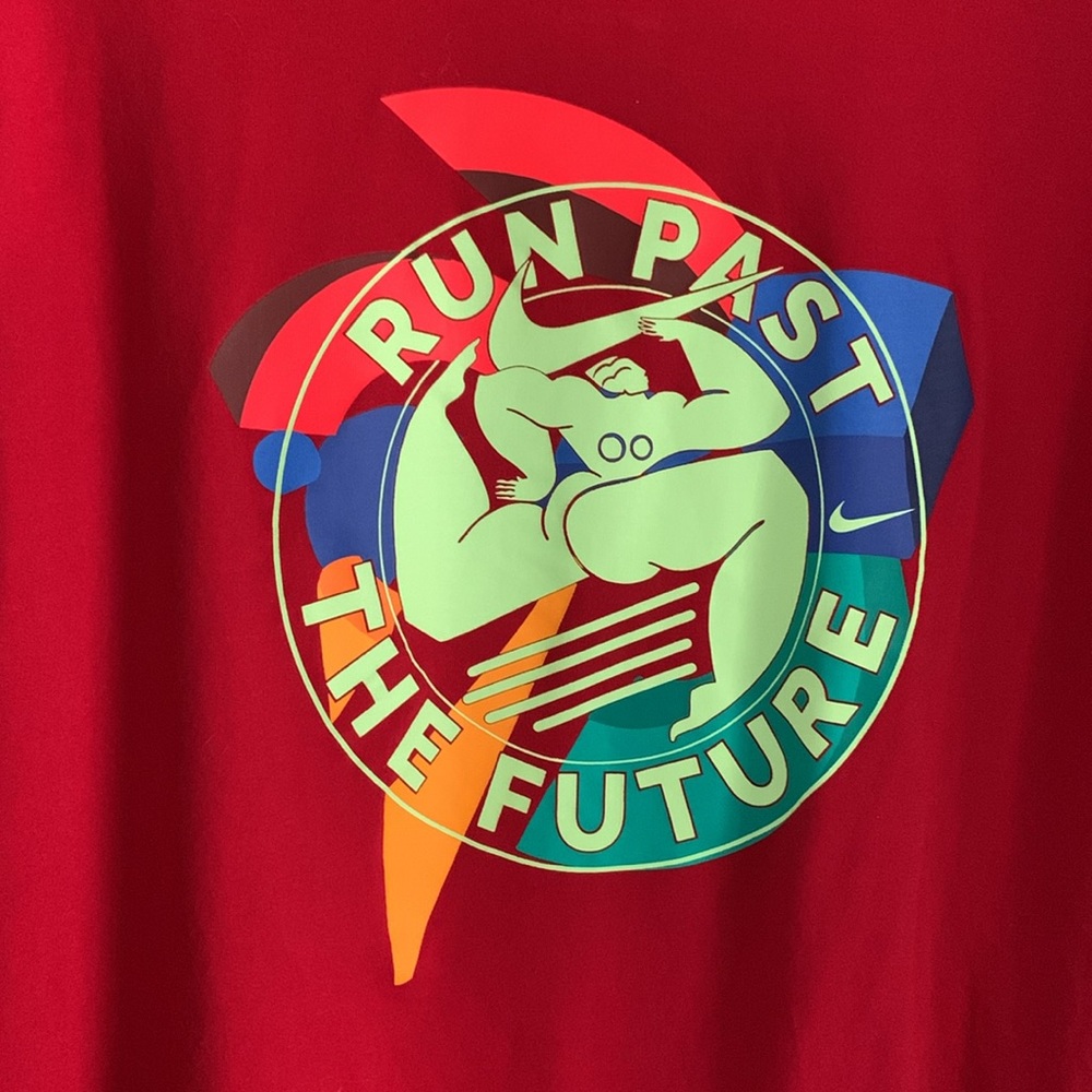 Nike Air Artist Collection - large dri-fit red tee shirt - short sleeve - Picture 8 of 9